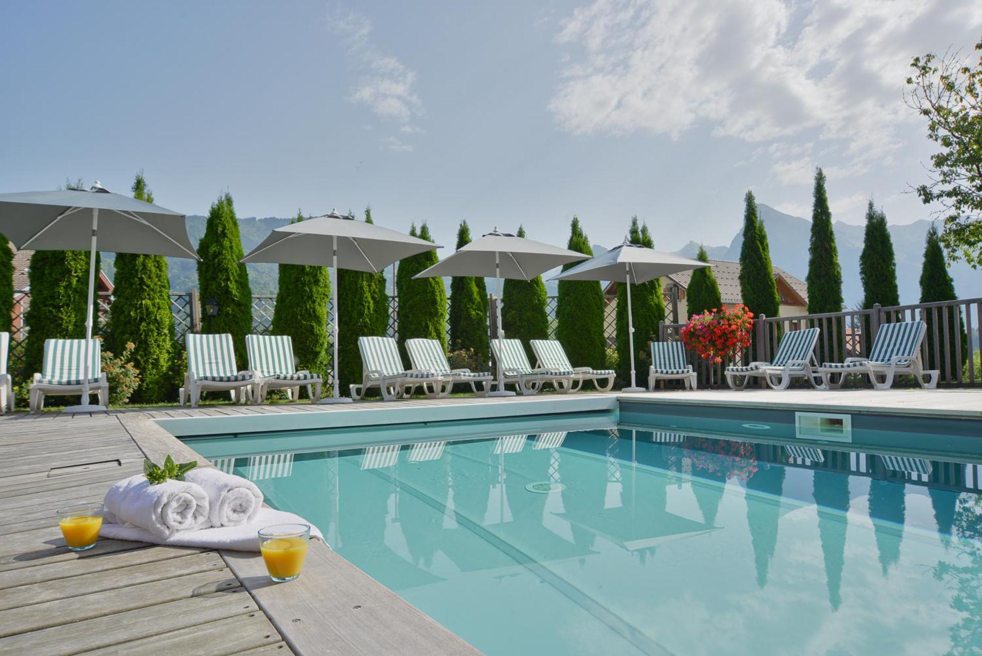 Hotel-Spa Le Morillon Charme & Caractere Екстер'єр фото
