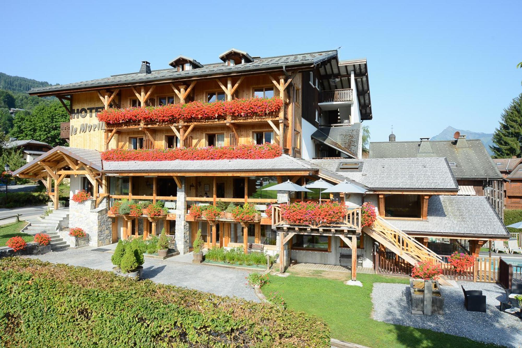 Hotel-Spa Le Morillon Charme & Caractere Екстер'єр фото
