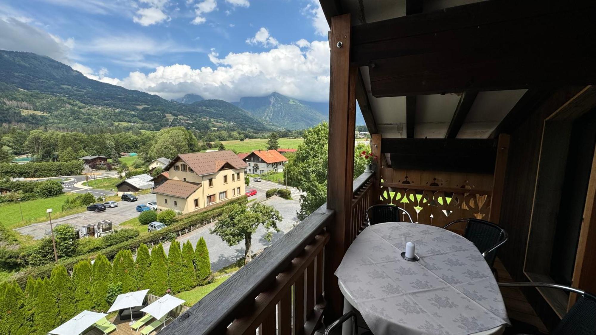 Hotel-Spa Le Morillon Charme & Caractere Екстер'єр фото